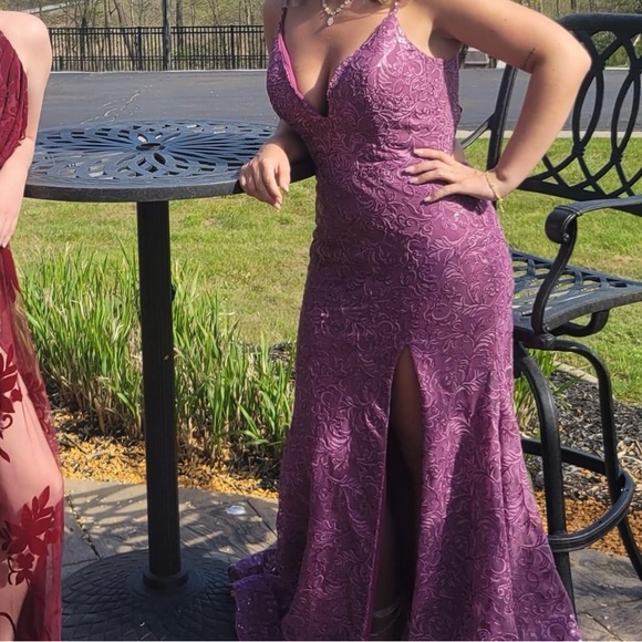Size 12 Prom dress - Picture 10 of 10